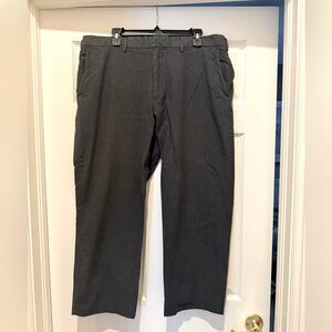 J Crew 100% Cotton Chino pants. Waist 38 x Inseam 28   Gray small checked fabric